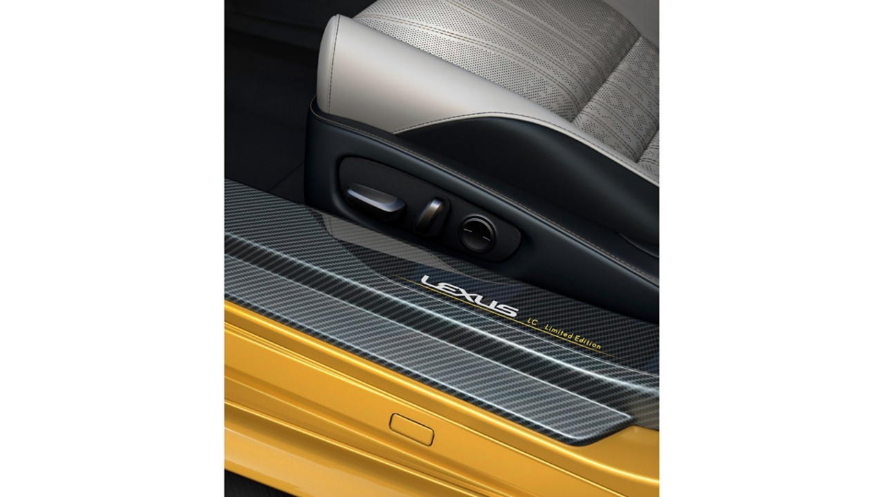Lexus-LC-Yellow-Edition-02_tcm-3176-1463602